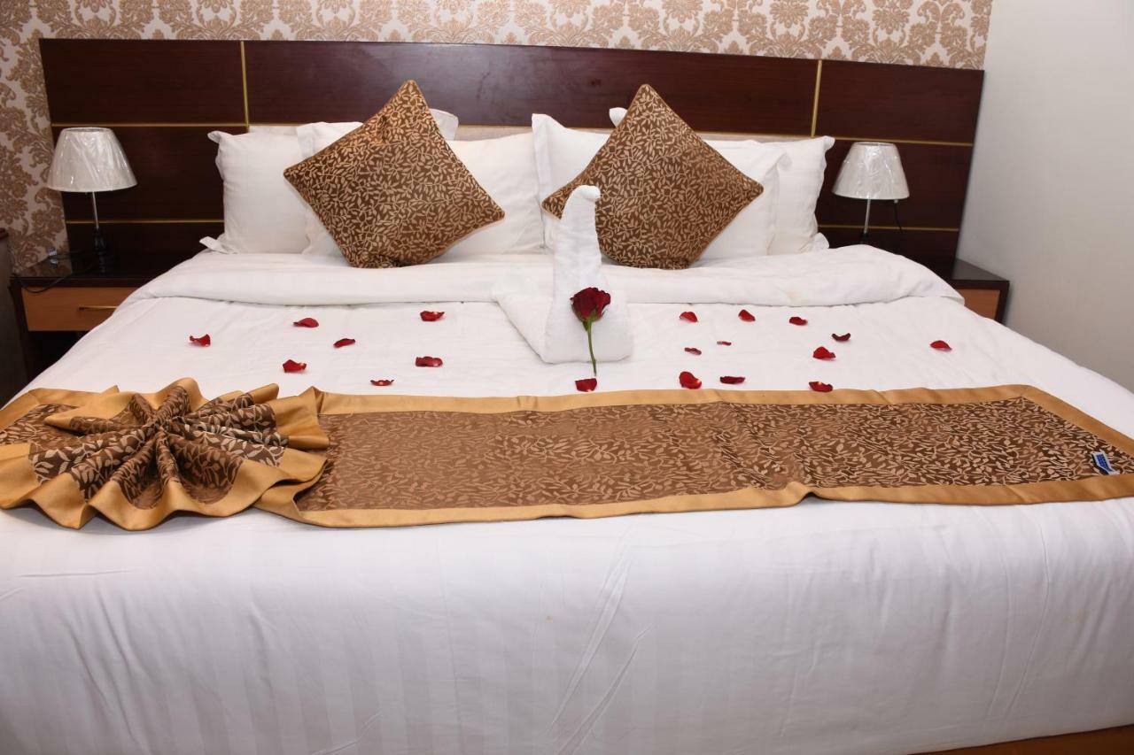 Pearl Palace Hotel Suits اللؤلؤة للأجنحة الفندقية المدينة المنورة المظهر الخارجي الصورة